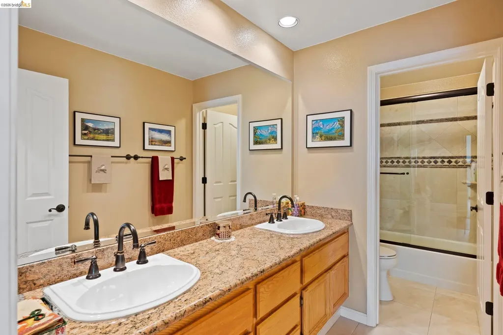 2433 Mimosa Way Antioch CA 94509