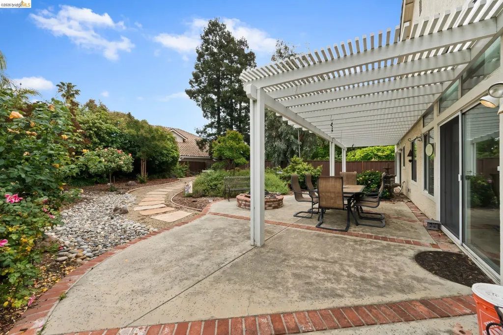 2433 Mimosa Way Antioch CA 94509