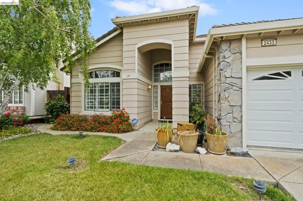 2433 Mimosa Way Antioch CA 94509