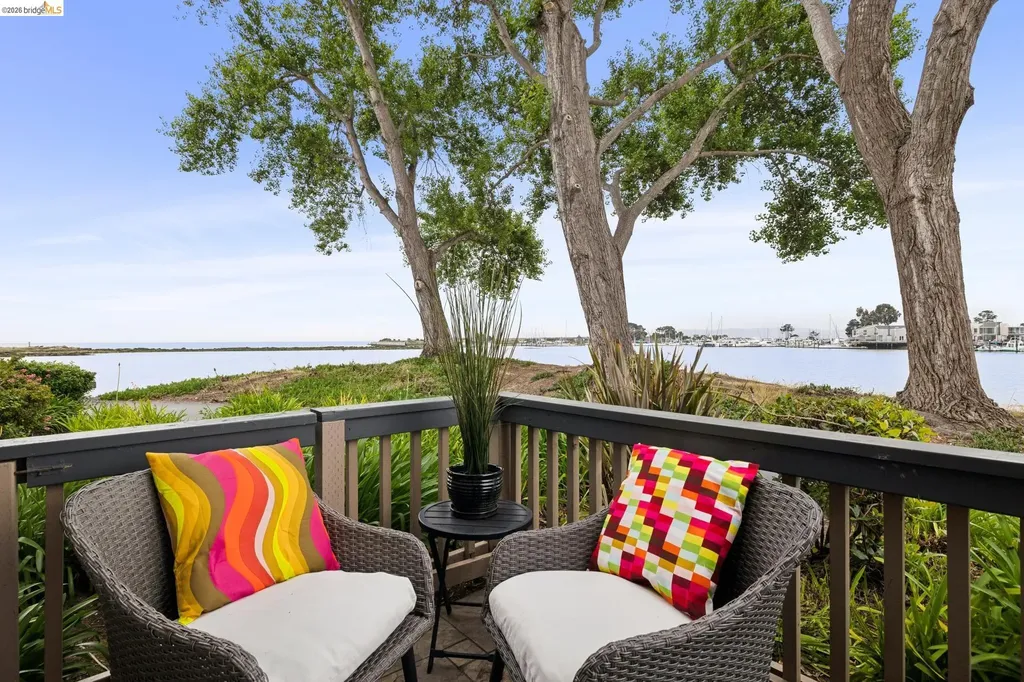 1303 Crown Drive Alameda CA 94501