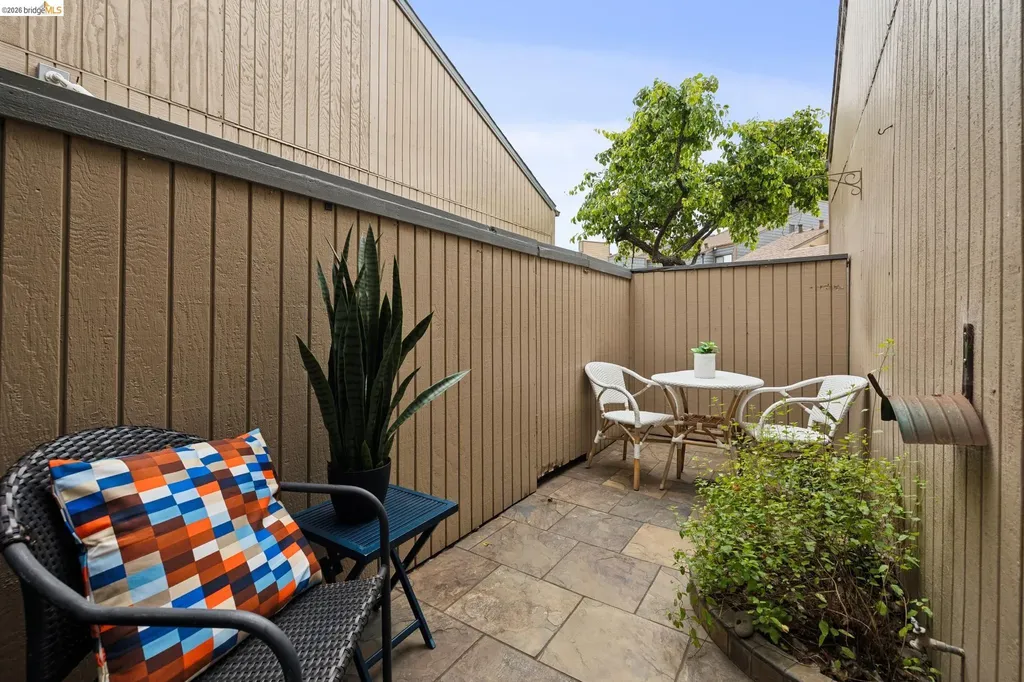 1303 Crown Drive Alameda CA 94501