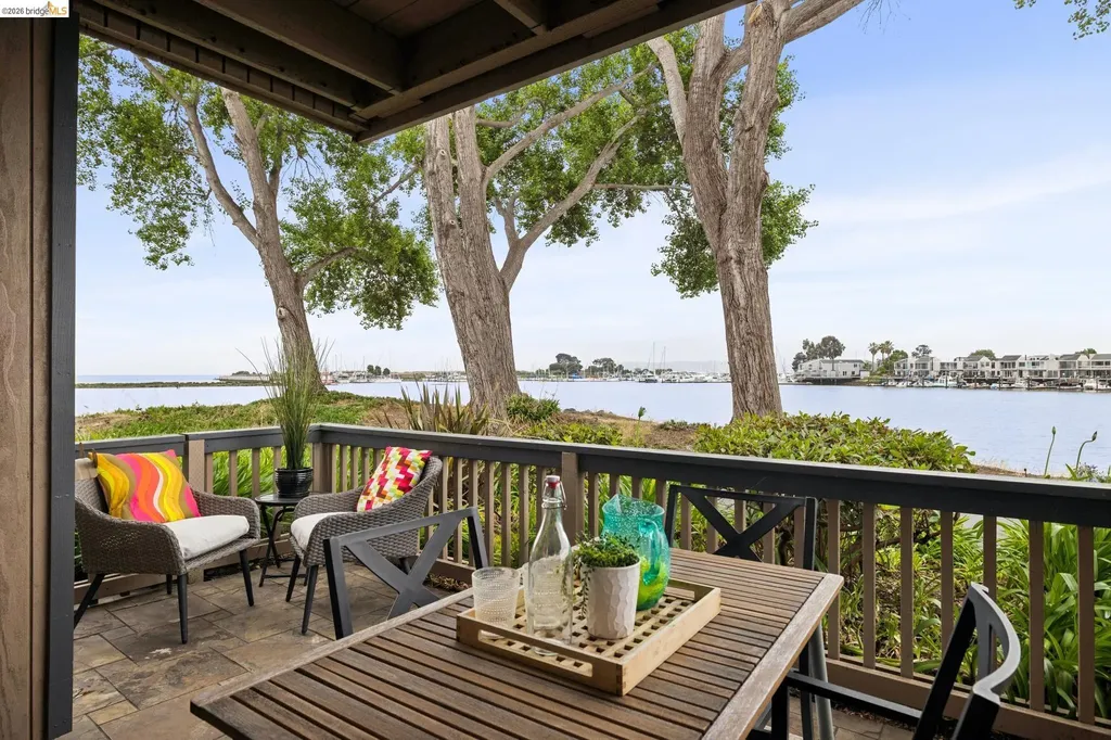1303 Crown Drive Alameda CA 94501