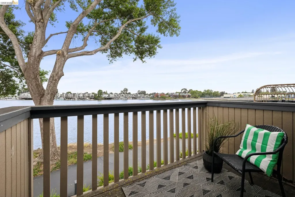 1303 Crown Drive Alameda CA 94501