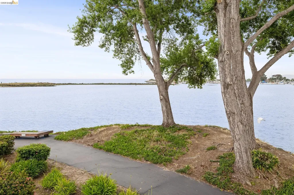 1303 Crown Drive Alameda CA 94501