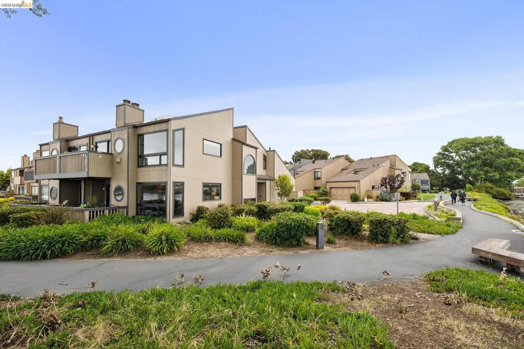 1303 Crown Drive Alameda CA 94501