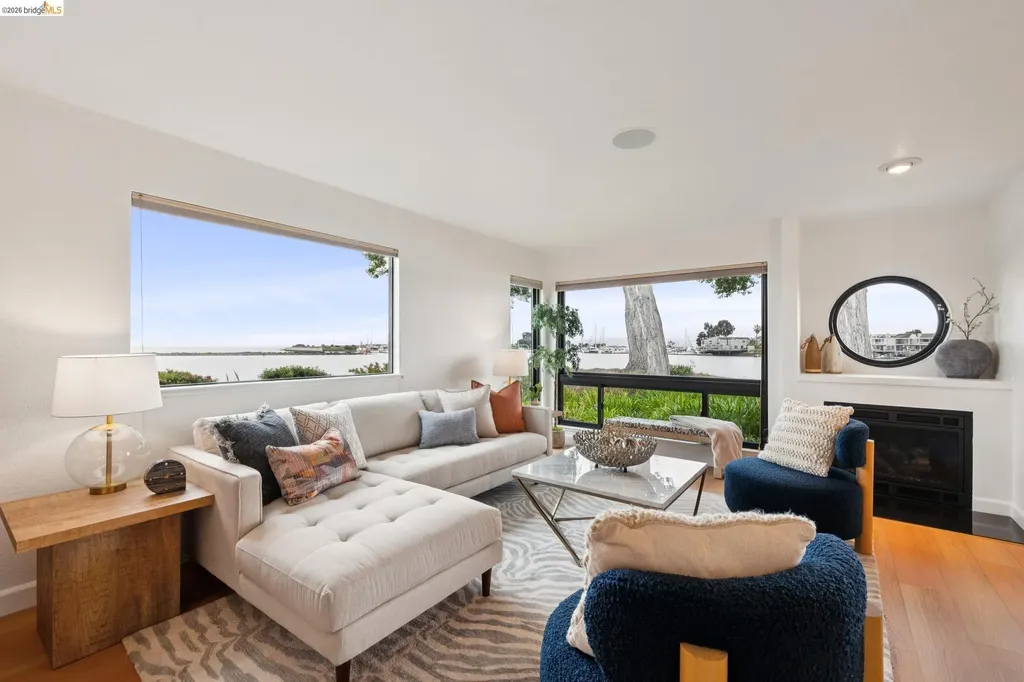 1303 Crown Drive Alameda CA 94501