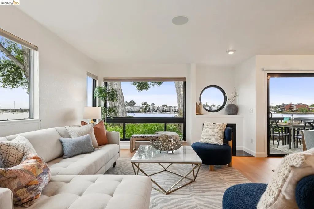 1303 Crown Drive Alameda CA 94501