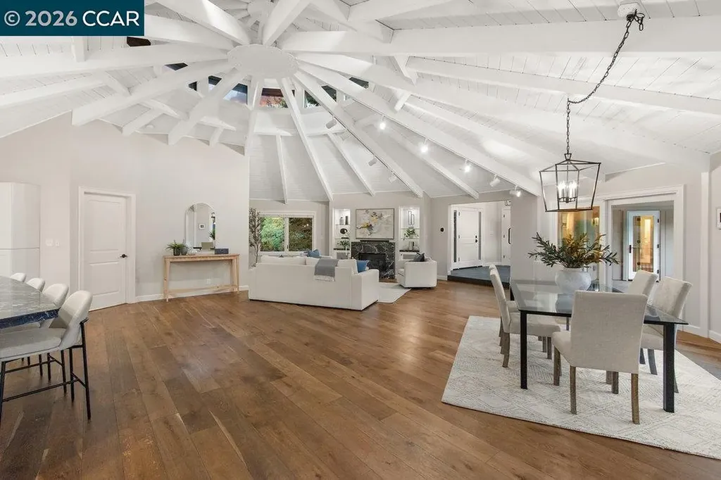 74 Bates Boulevard Orinda CA 94563
