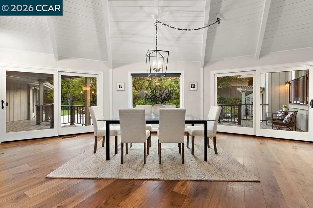 74 Bates Boulevard Orinda CA 94563