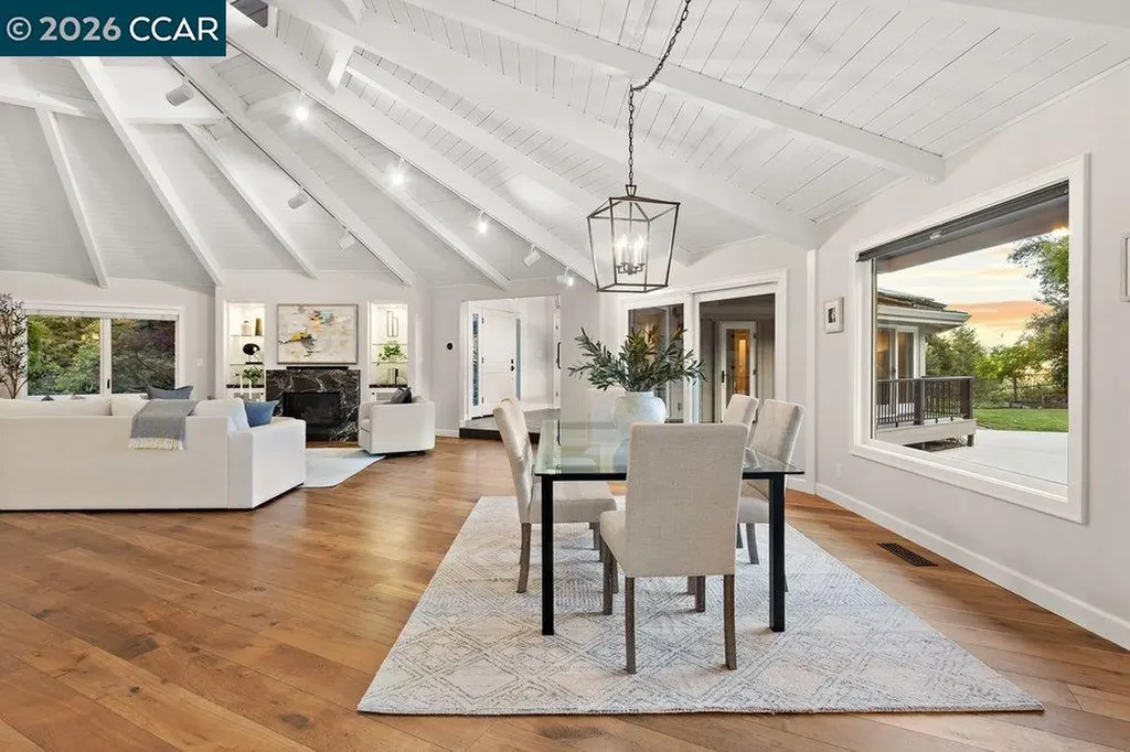 74 Bates Boulevard Orinda CA 94563