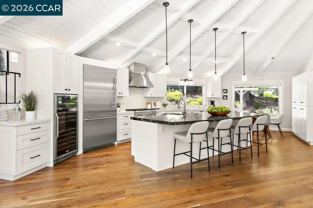 74 Bates Boulevard Orinda CA 94563