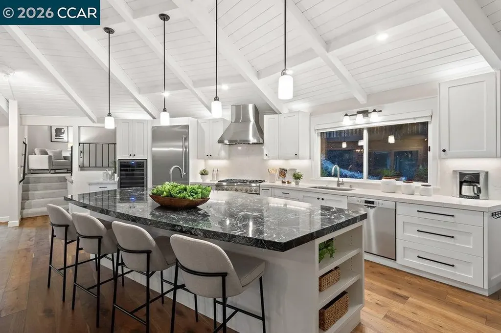 74 Bates Boulevard Orinda CA 94563
