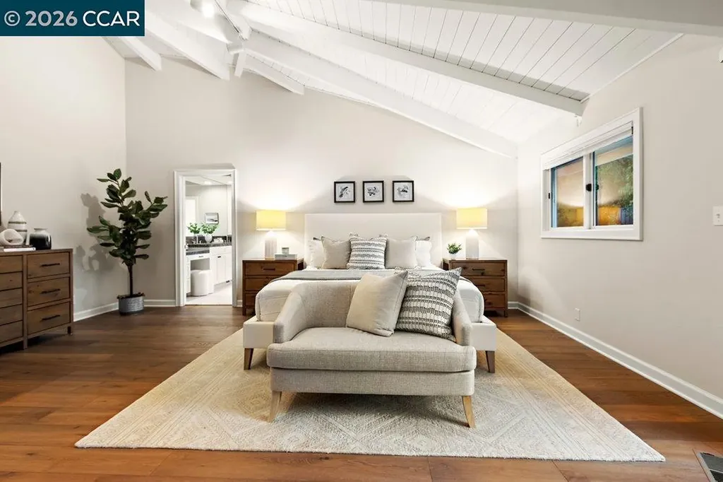 74 Bates Boulevard Orinda CA 94563