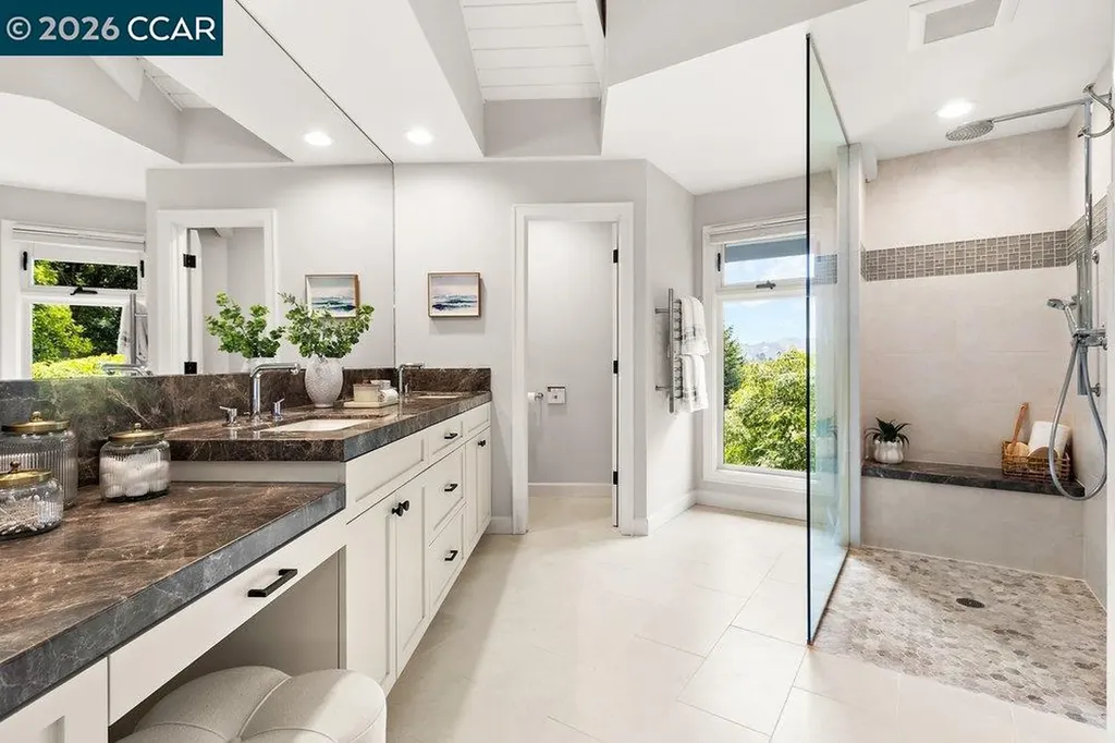 74 Bates Boulevard Orinda CA 94563