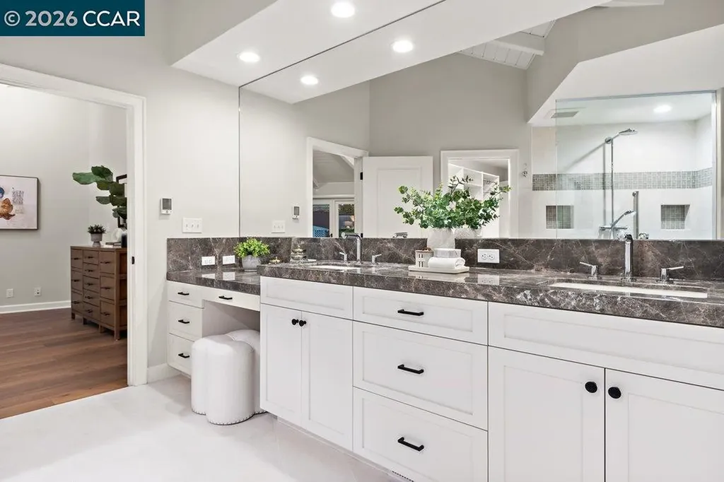 74 Bates Boulevard Orinda CA 94563