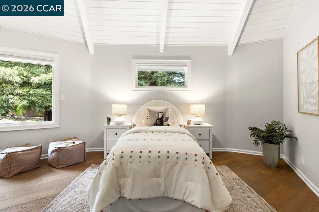 74 Bates Boulevard Orinda CA 94563