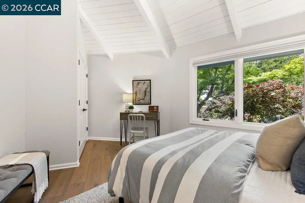 74 Bates Boulevard Orinda CA 94563