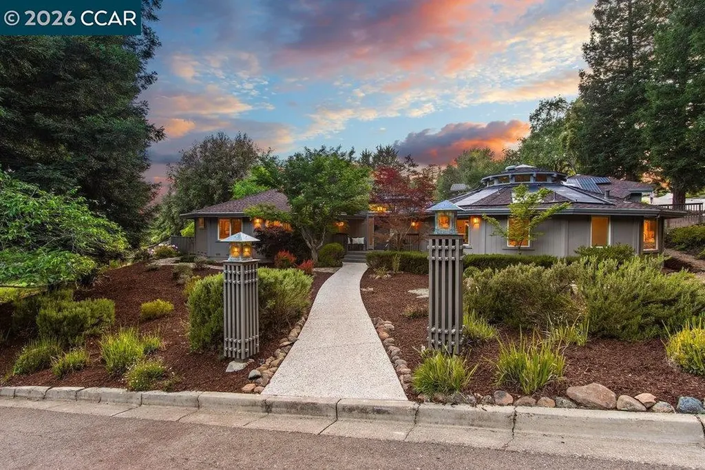 74 Bates Boulevard Orinda CA 94563