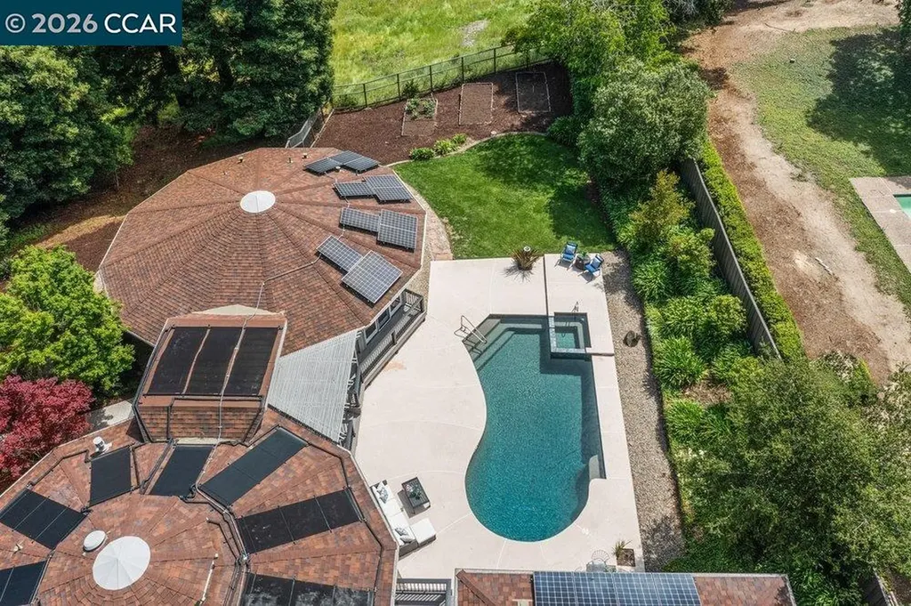 74 Bates Boulevard Orinda CA 94563