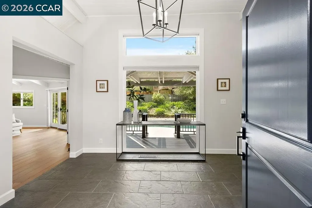 74 Bates Boulevard Orinda CA 94563