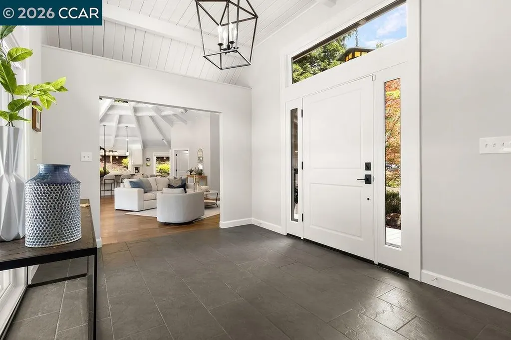 74 Bates Boulevard Orinda CA 94563