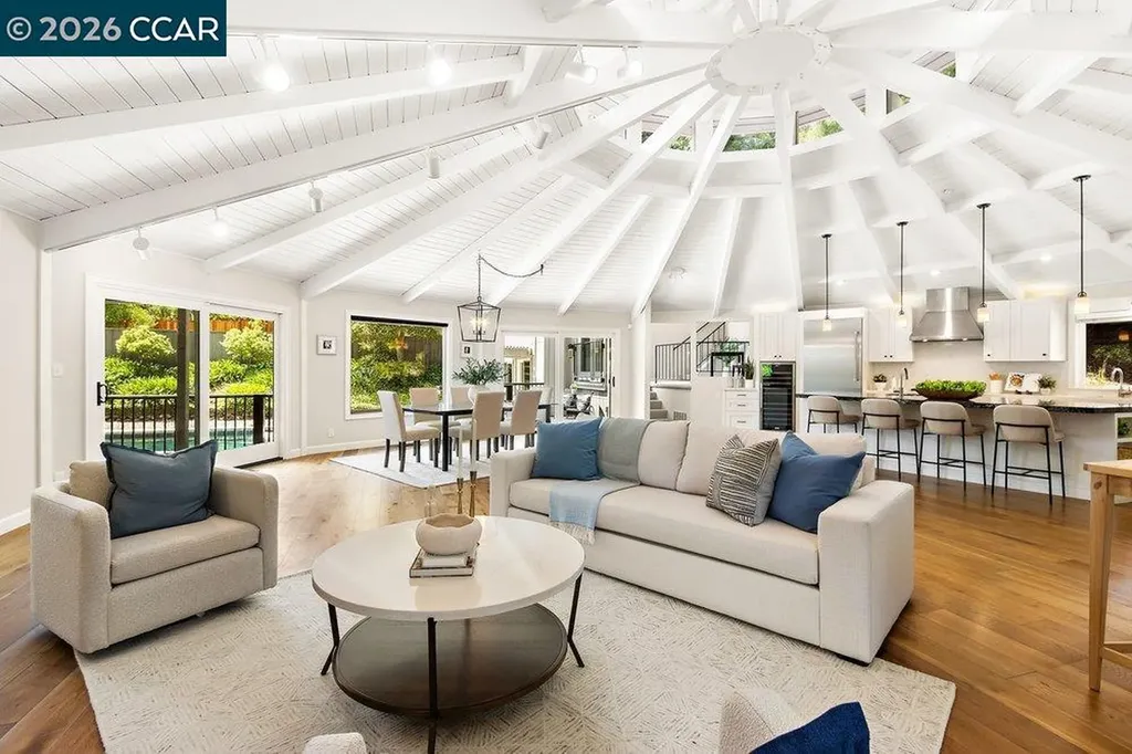 74 Bates Boulevard Orinda CA 94563