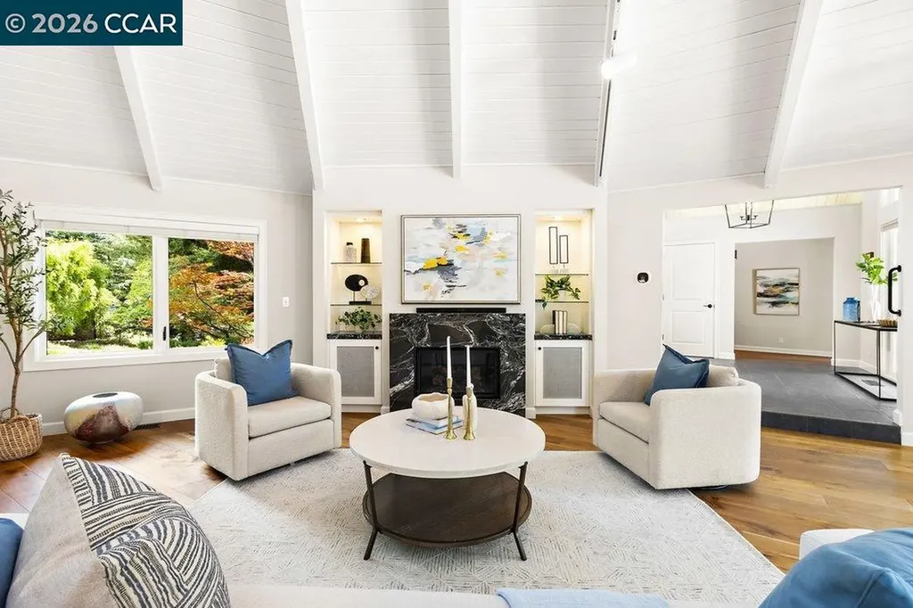 74 Bates Boulevard Orinda CA 94563