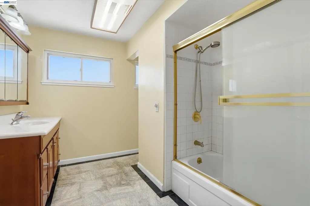 35950 Wellington Place Fremont CA 94536