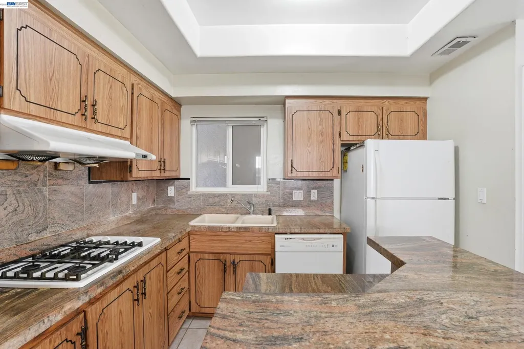 35950 Wellington Place Fremont CA 94536
