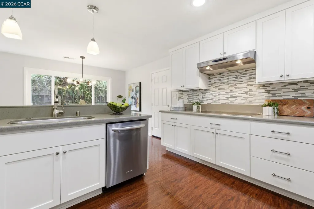 1881 Emerald Street Concord CA 94518