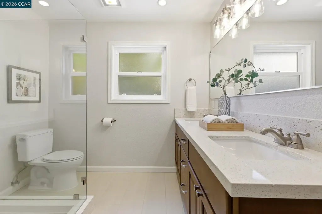 1881 Emerald Street Concord CA 94518