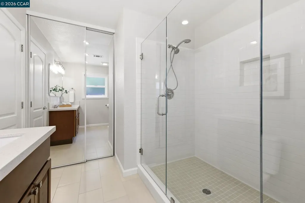 1881 Emerald Street Concord CA 94518