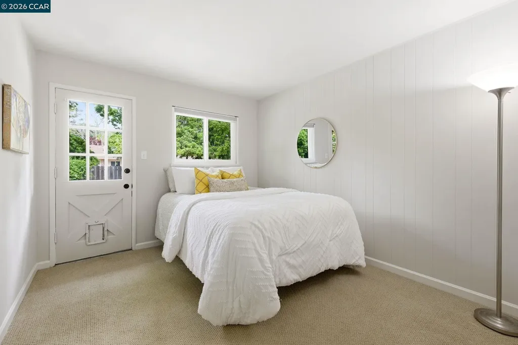 1881 Emerald Street Concord CA 94518