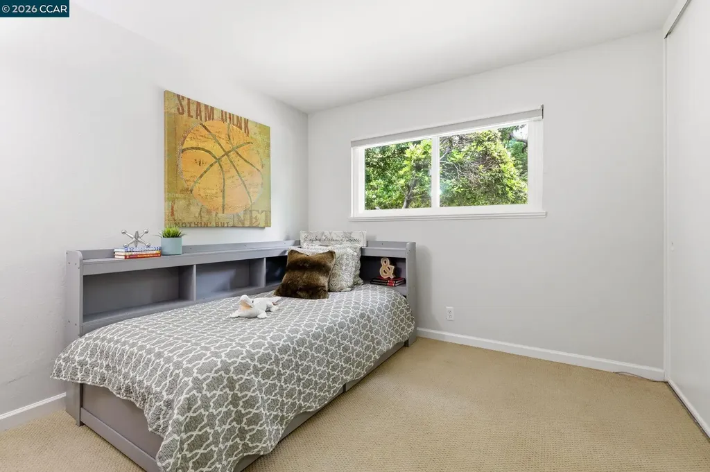 1881 Emerald Street Concord CA 94518