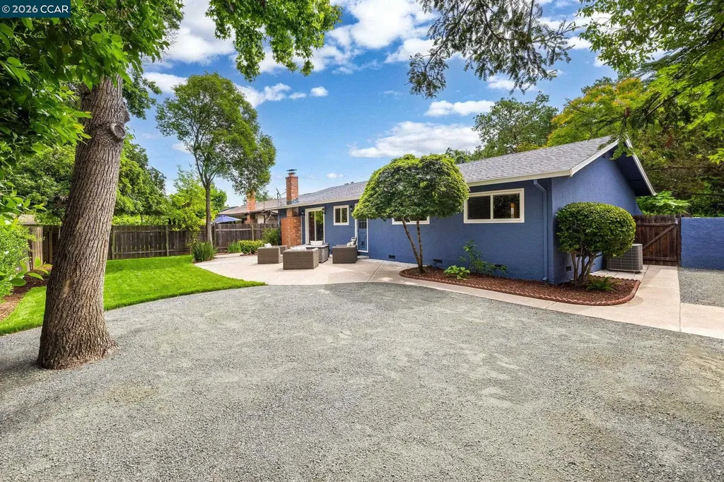 1881 Emerald Street Concord CA 94518