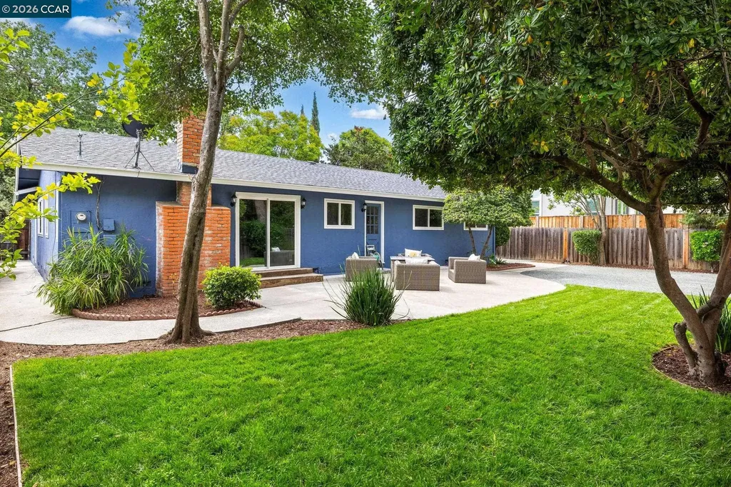 1881 Emerald Street Concord CA 94518