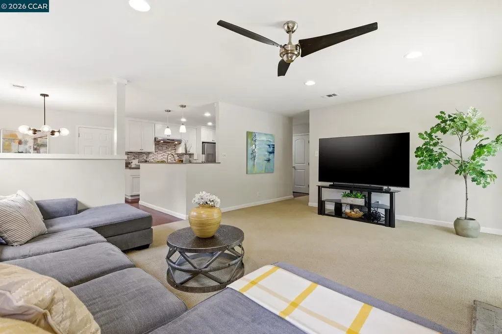 1881 Emerald Street Concord CA 94518