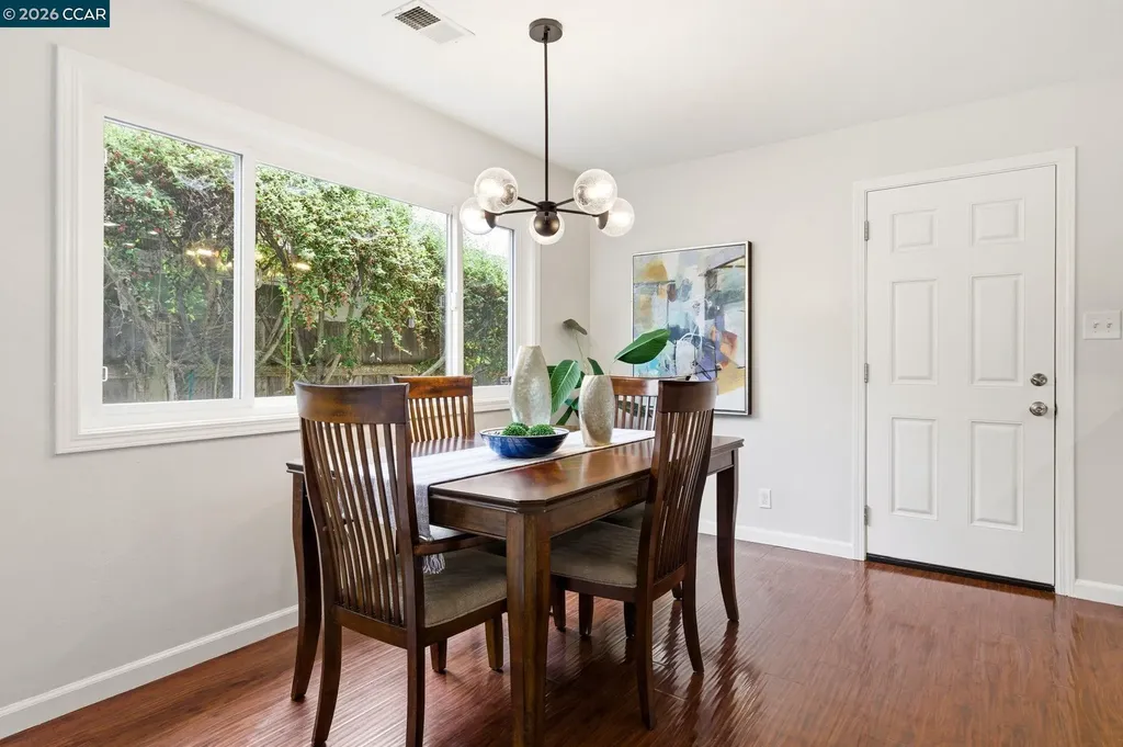 1881 Emerald Street Concord CA 94518