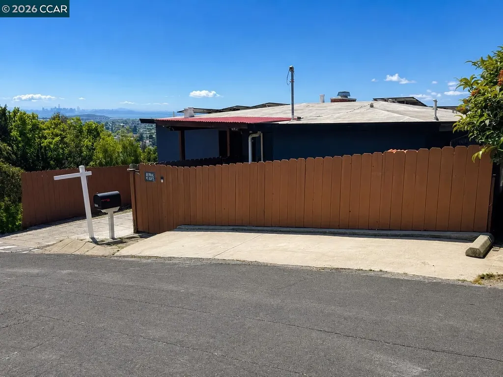 1531 Bayo Vista Avenue San Pablo CA 94806