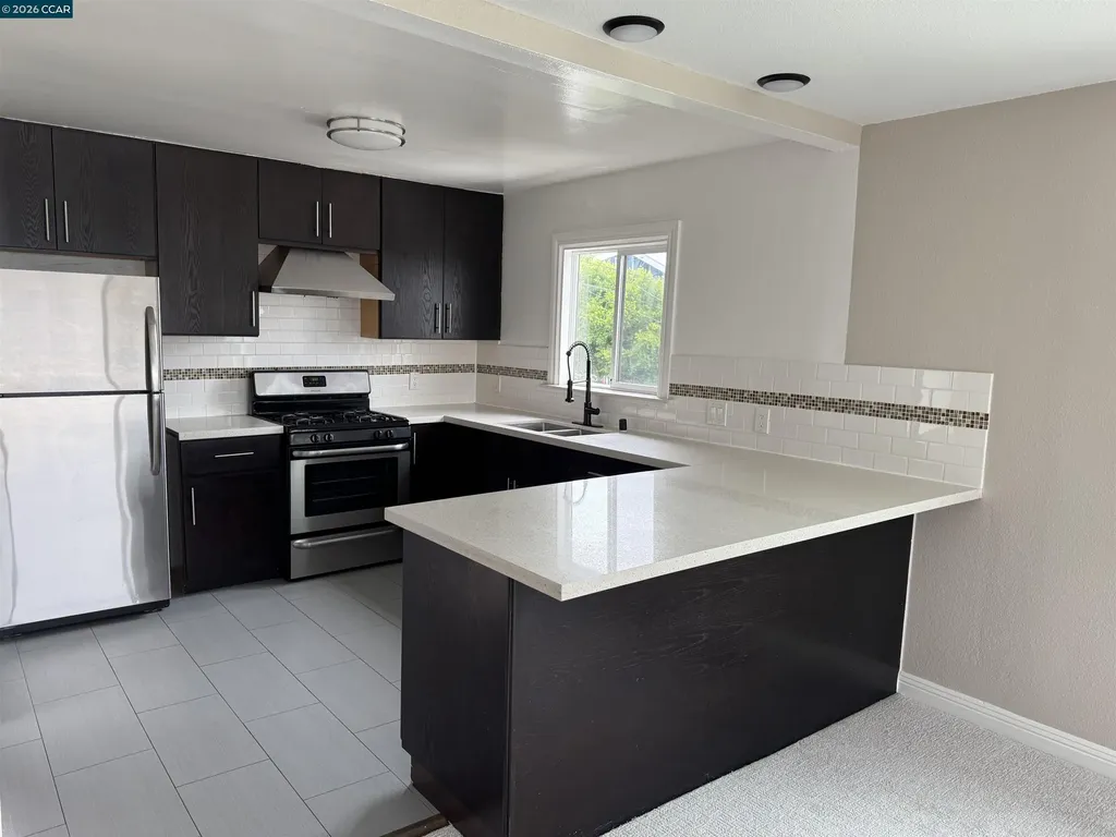1531 Bayo Vista Avenue San Pablo CA 94806
