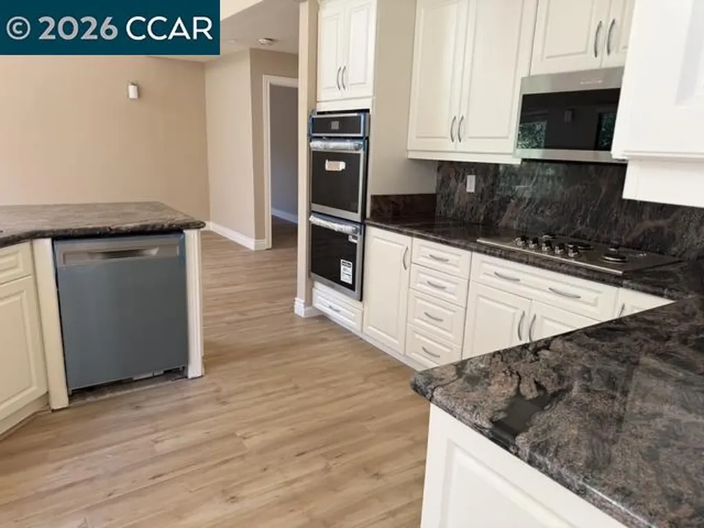 671 Ironbark Circle Orinda CA 94563