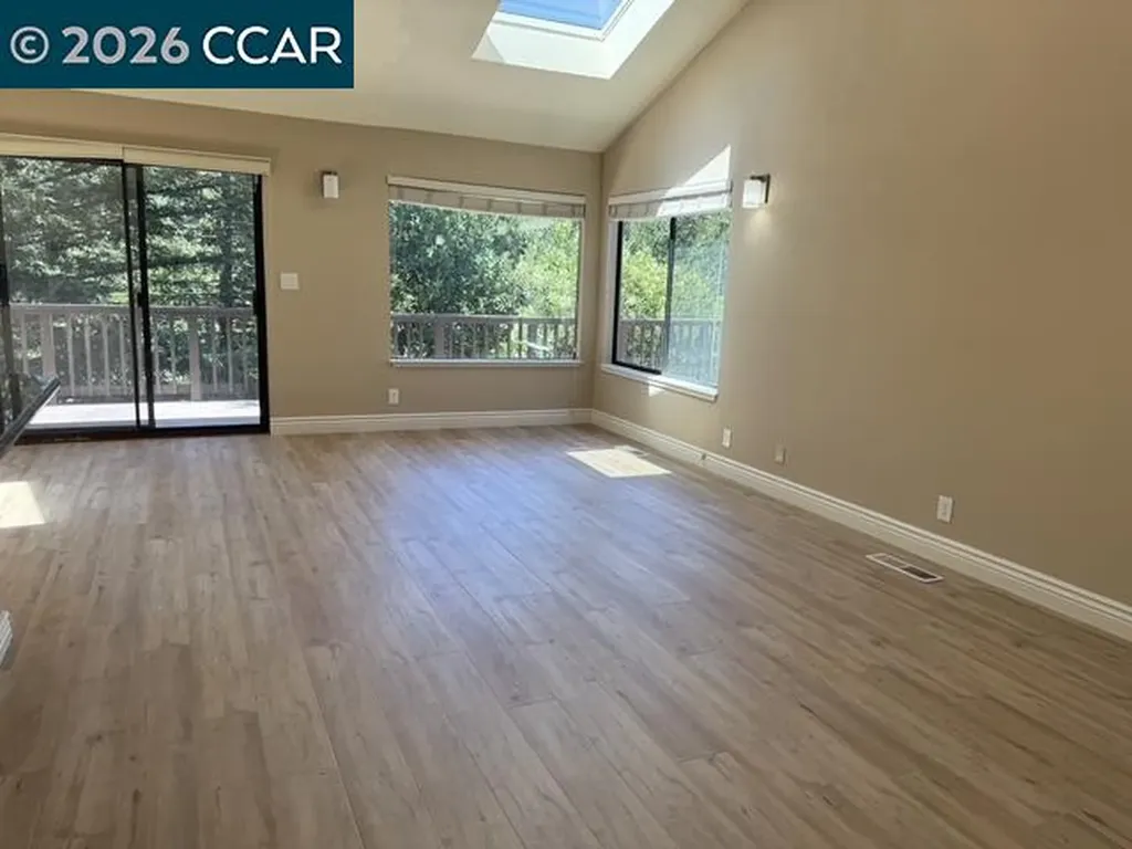 671 Ironbark Circle Orinda CA 94563