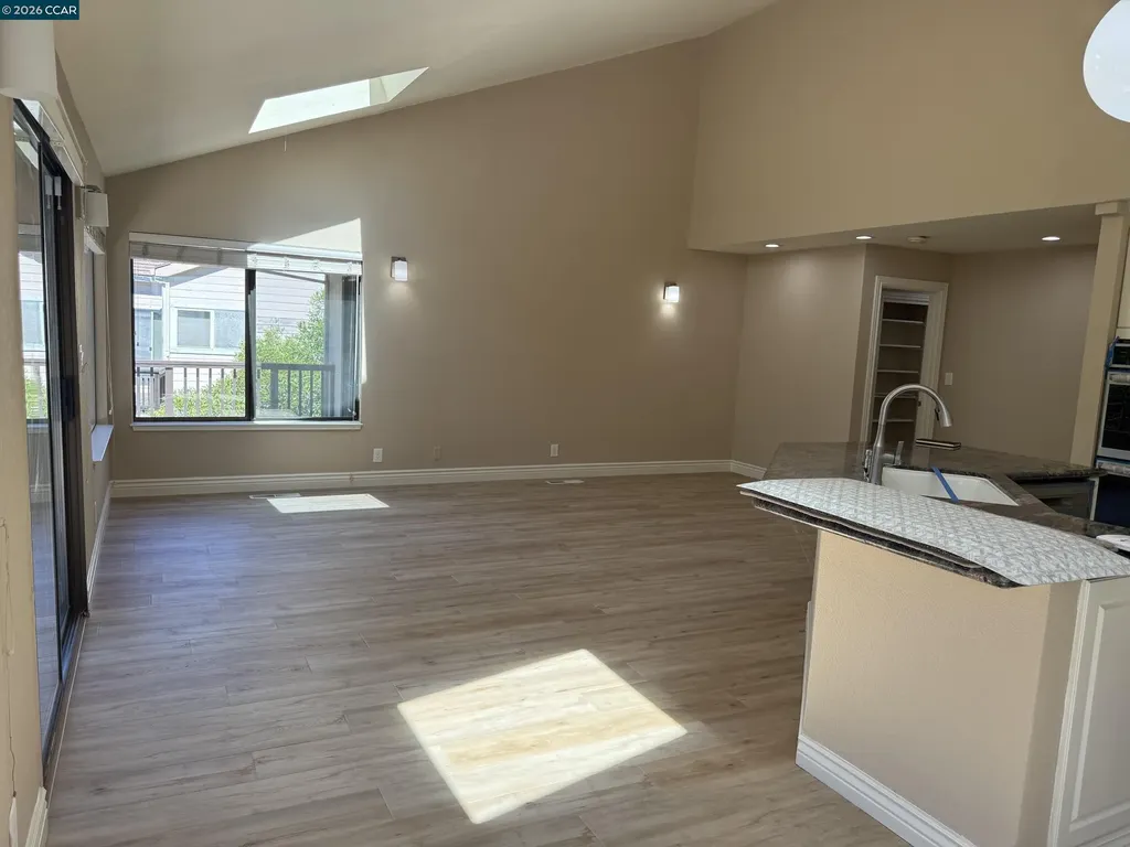 671 Ironbark Circle Orinda CA 94563