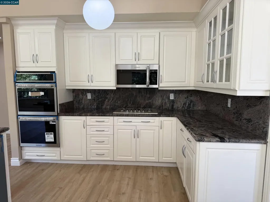671 Ironbark Circle Orinda CA 94563