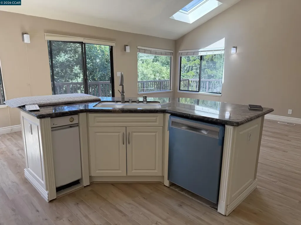 671 Ironbark Circle Orinda CA 94563