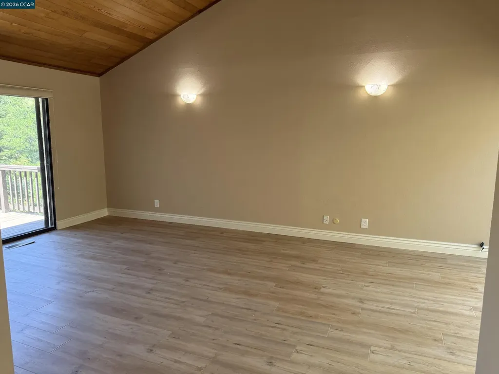 671 Ironbark Circle Orinda CA 94563
