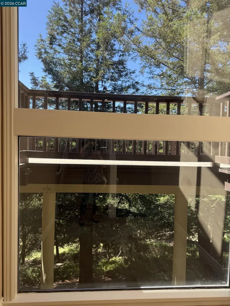 671 Ironbark Circle Orinda CA 94563