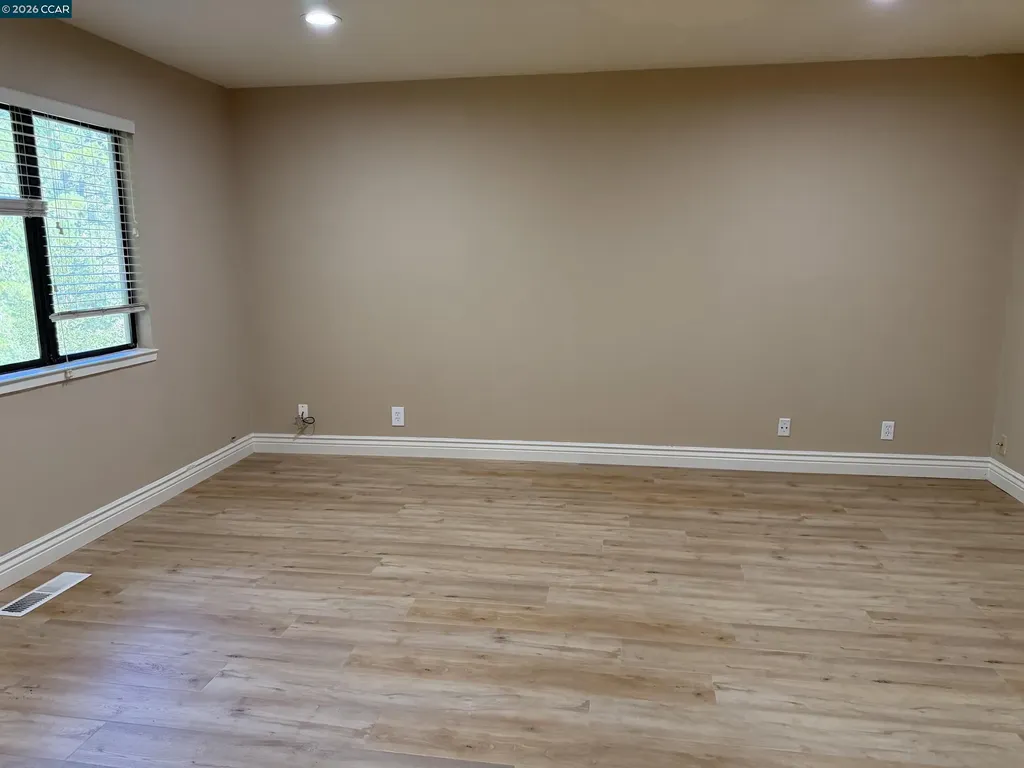 671 Ironbark Circle Orinda CA 94563