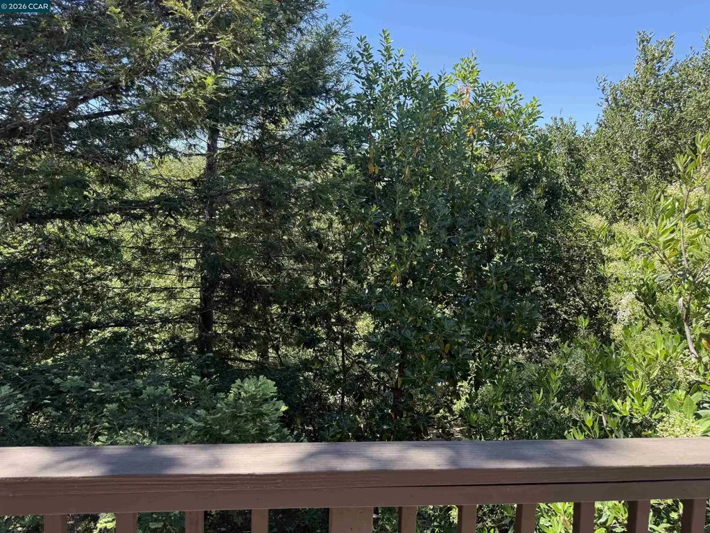 671 Ironbark Circle Orinda CA 94563