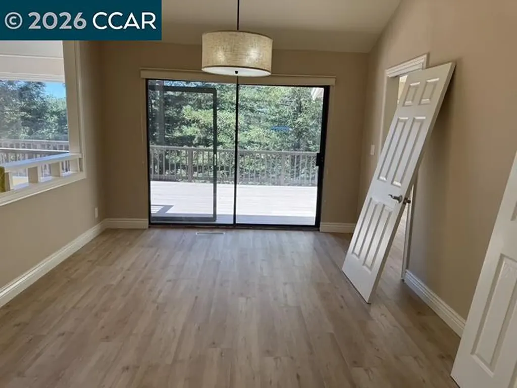 671 Ironbark Circle Orinda CA 94563
